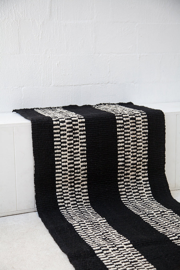 Carla Runner #5252