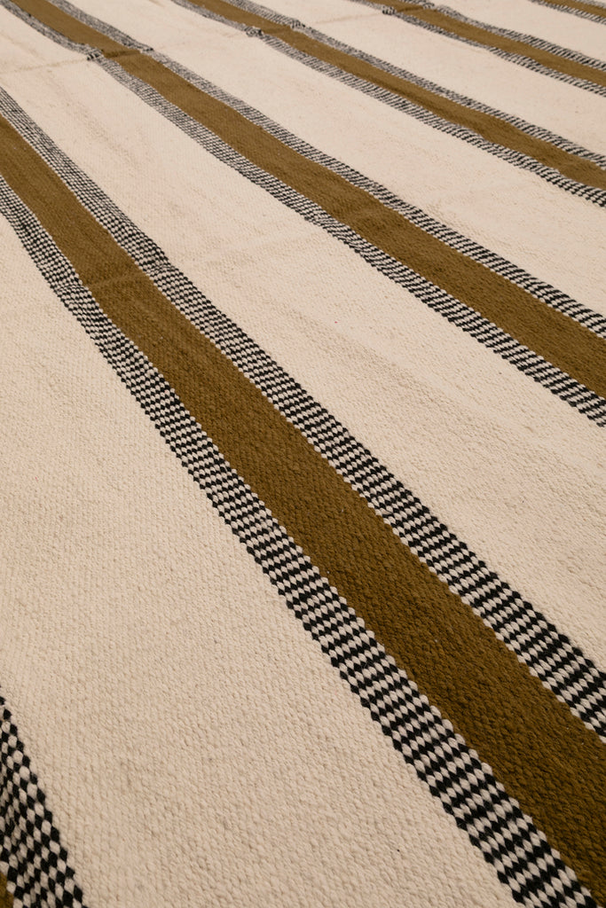 Vera Intricate | Natural, Olive & Black