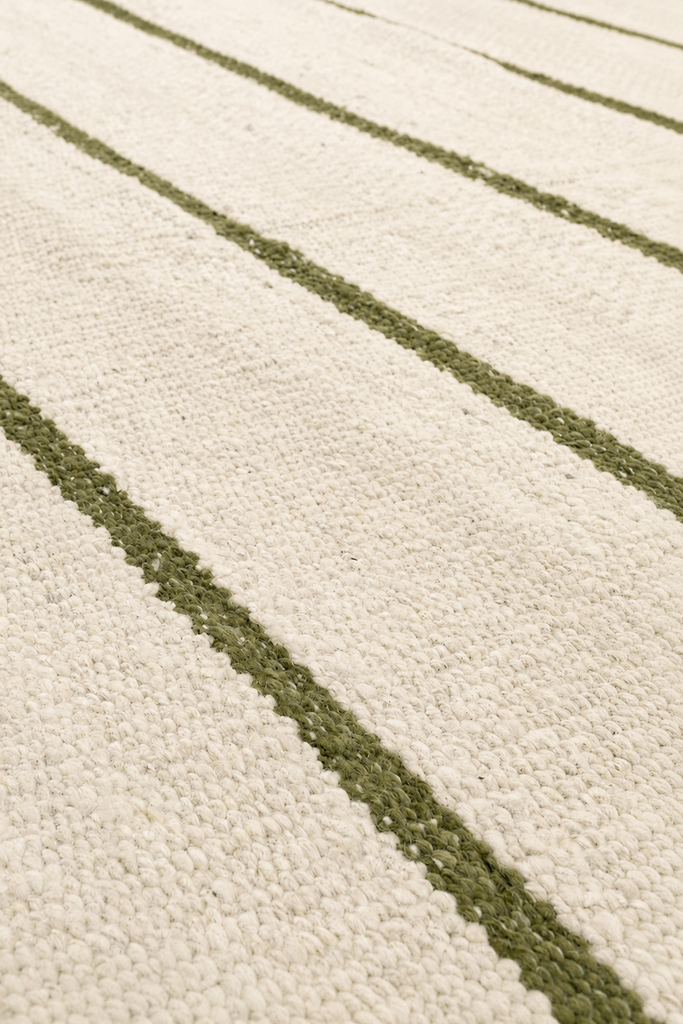 Tomasa | Natural White & Moss