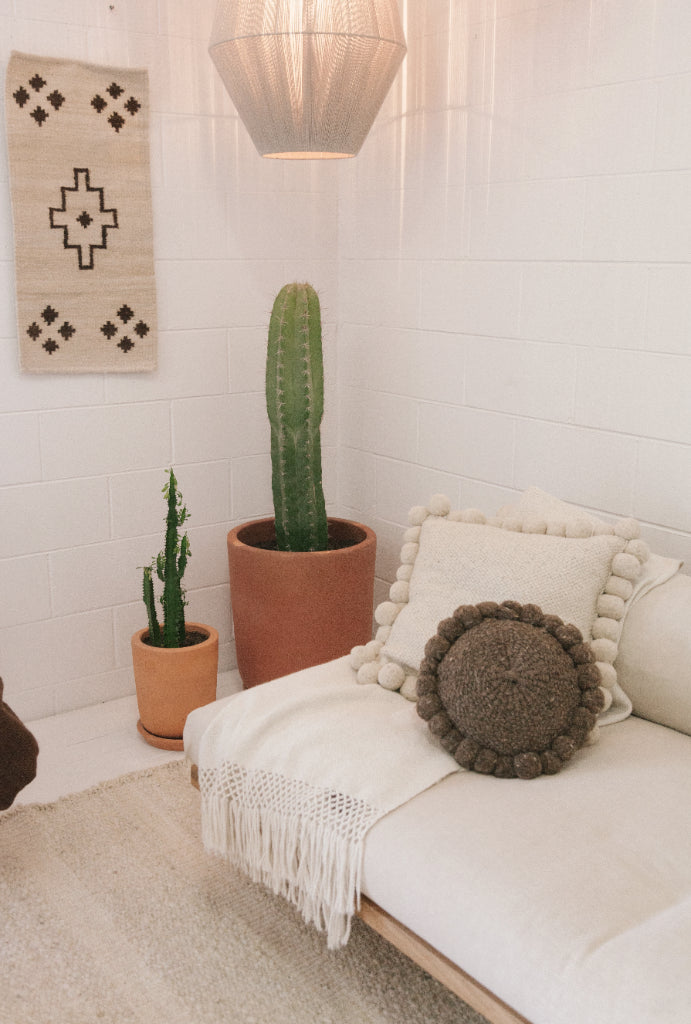 Classica Pom Pom Cushion Mini | Walnut