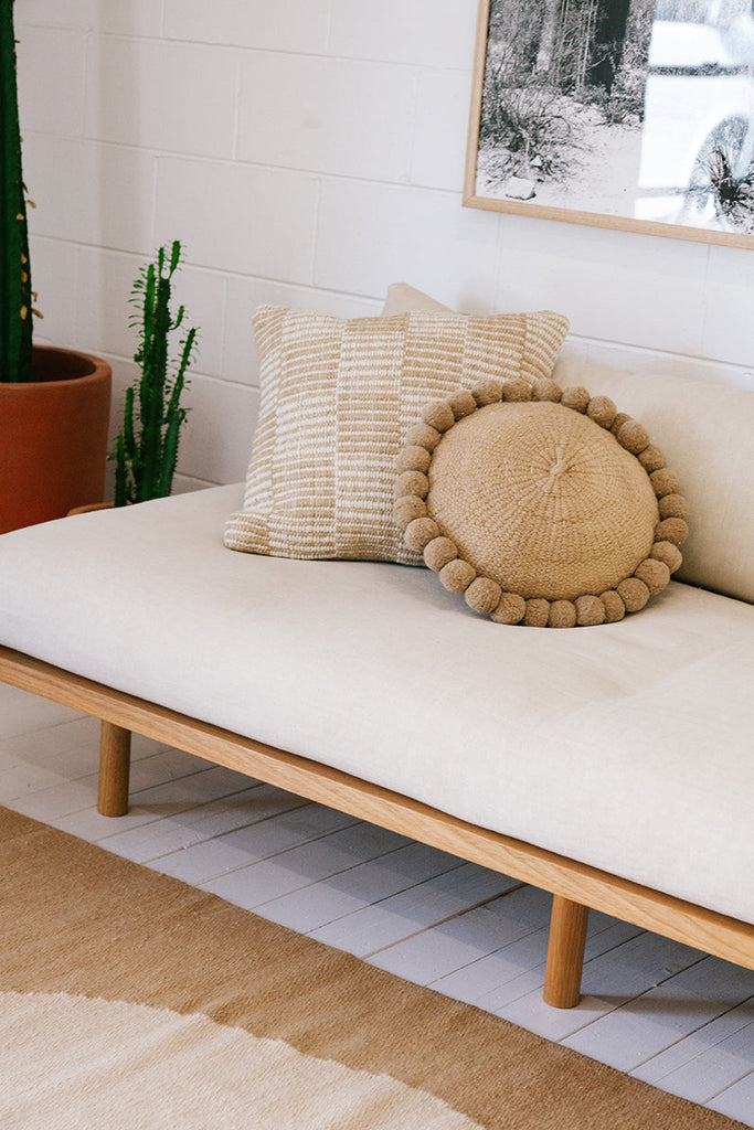 Classica Pom Pom Cushion Medium | Sand