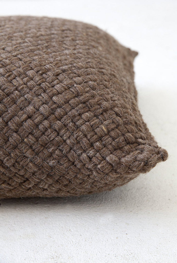 Classica Chunky Cushion | Walnut