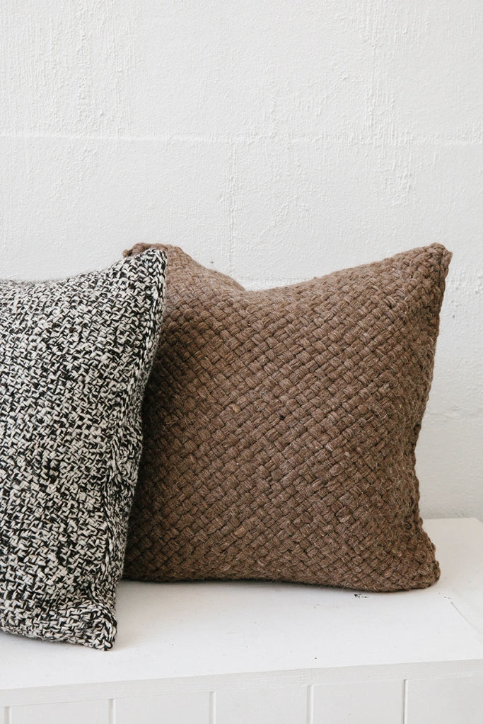 Classica Chunky Cushion | Walnut