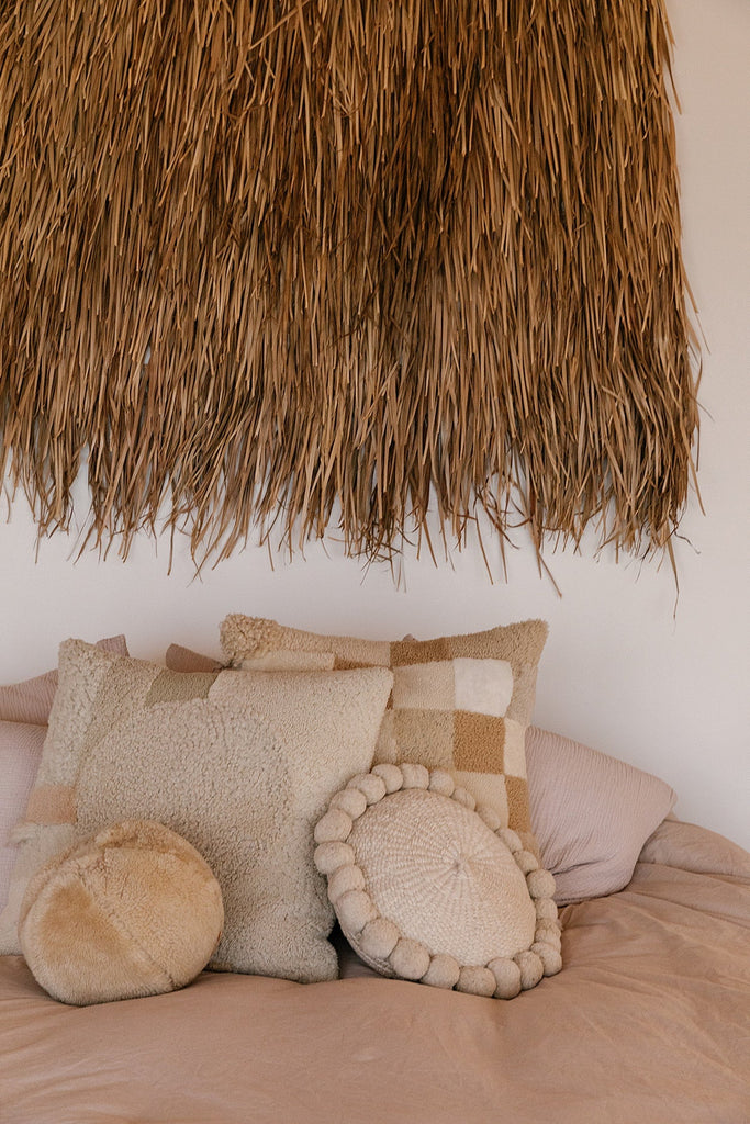 Classica Pom Pom Cushion Medium | Natural