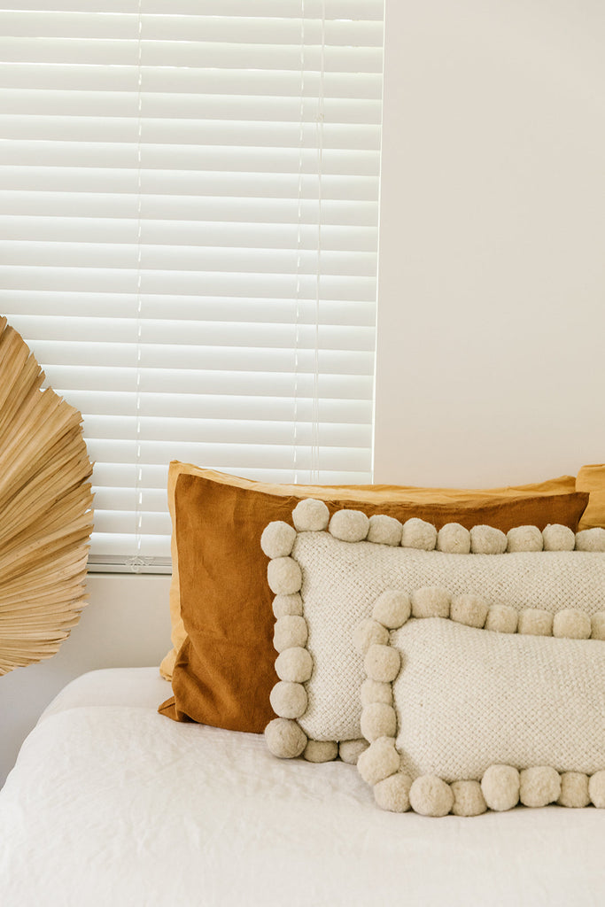 Classica Pom Pom Lumbar Cushion | Natural