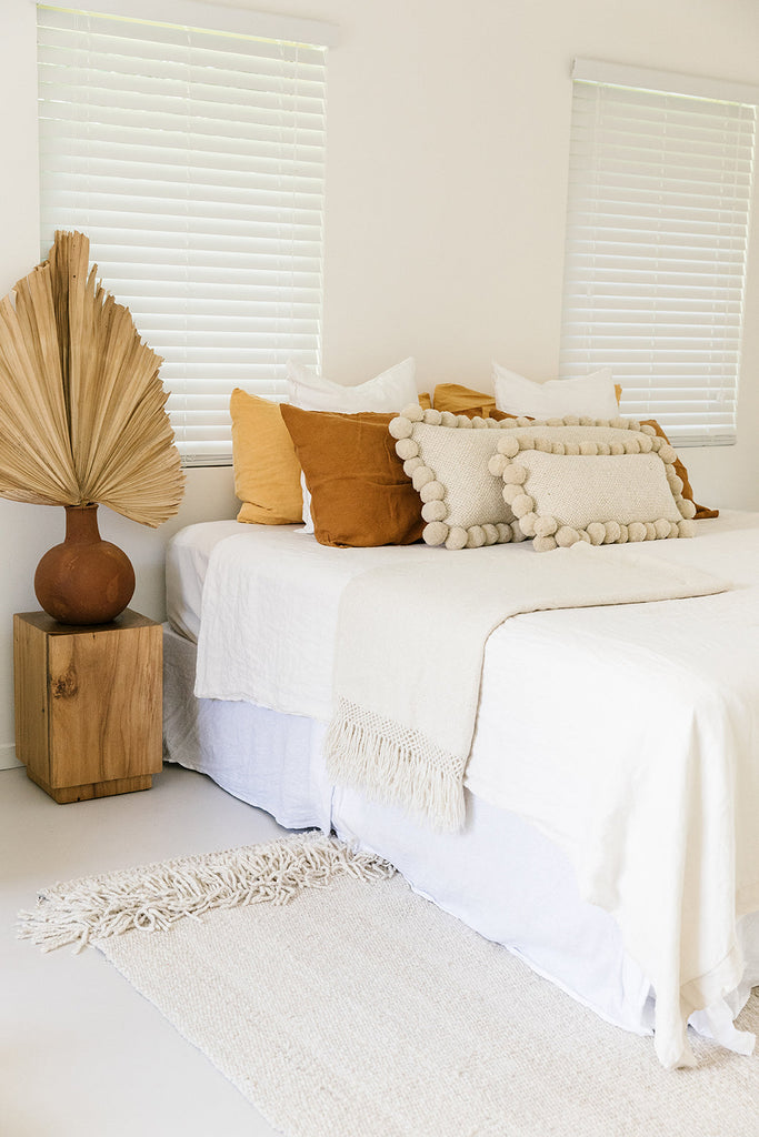Classica Pom Pom Lumbar Cushion | Natural