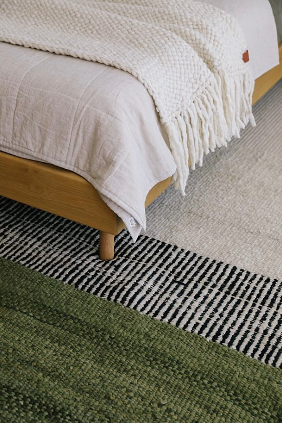 Paloma | Moss, Black & Natural