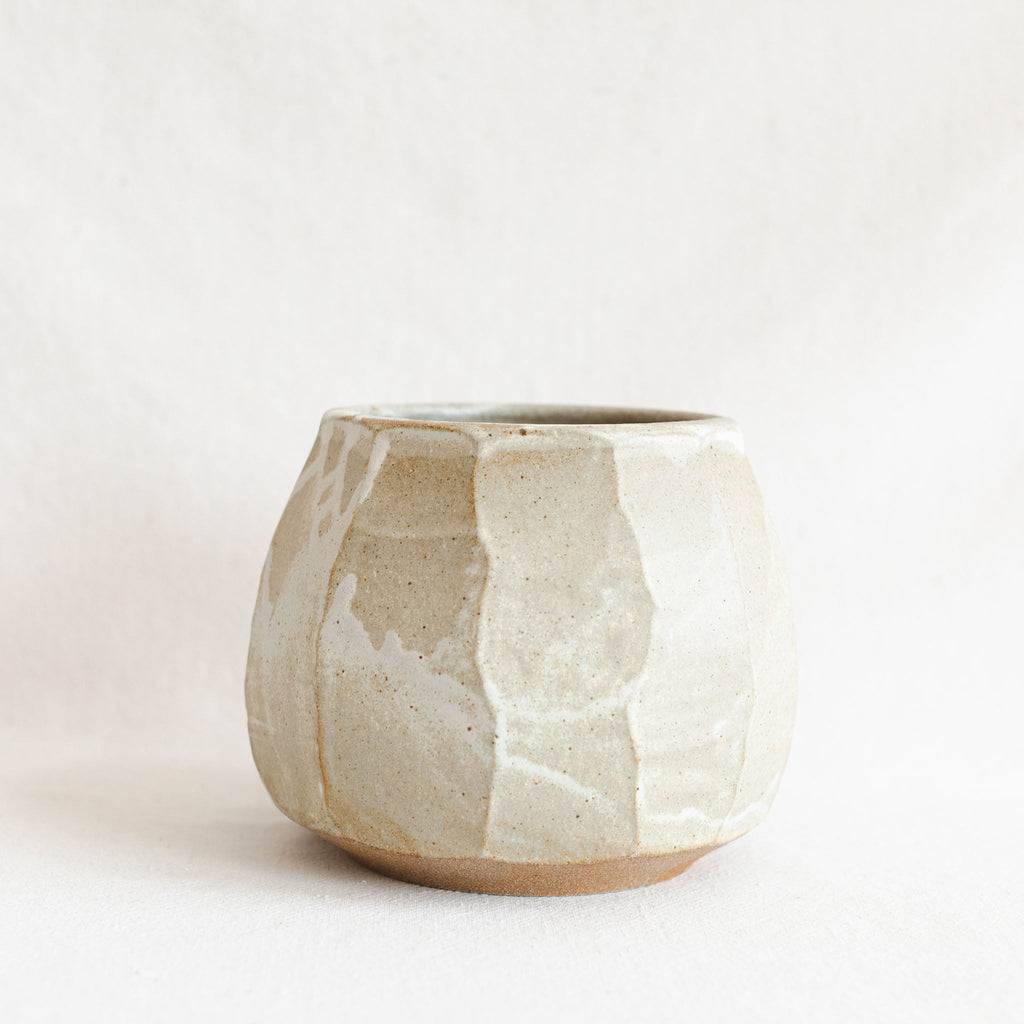 Facet Planter | White