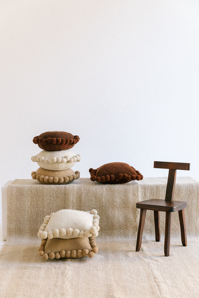 Classica Pom Pom Cushion Medium | Natural